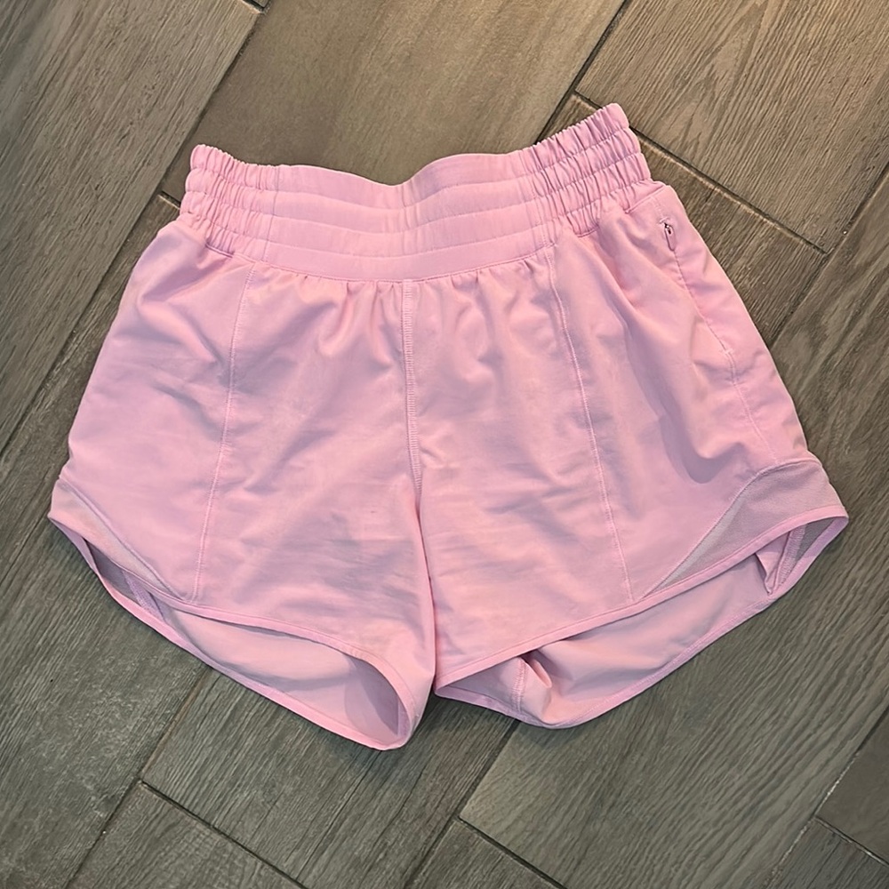 Lululemon Hottie Hot HR Short 4” - Like New